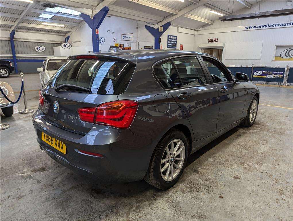 <p>2018 BMW 116D SE BUSINESS</p>