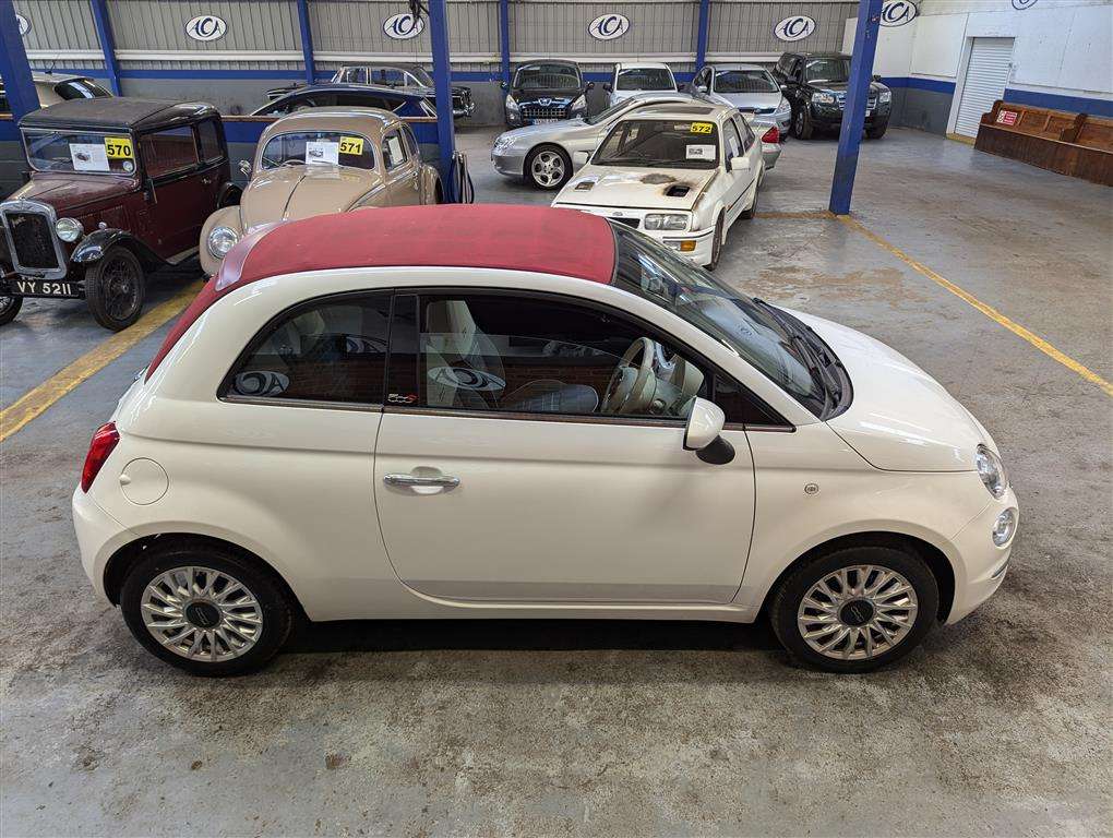 <p>2018 FIAT 500 C LOUNGE</p>