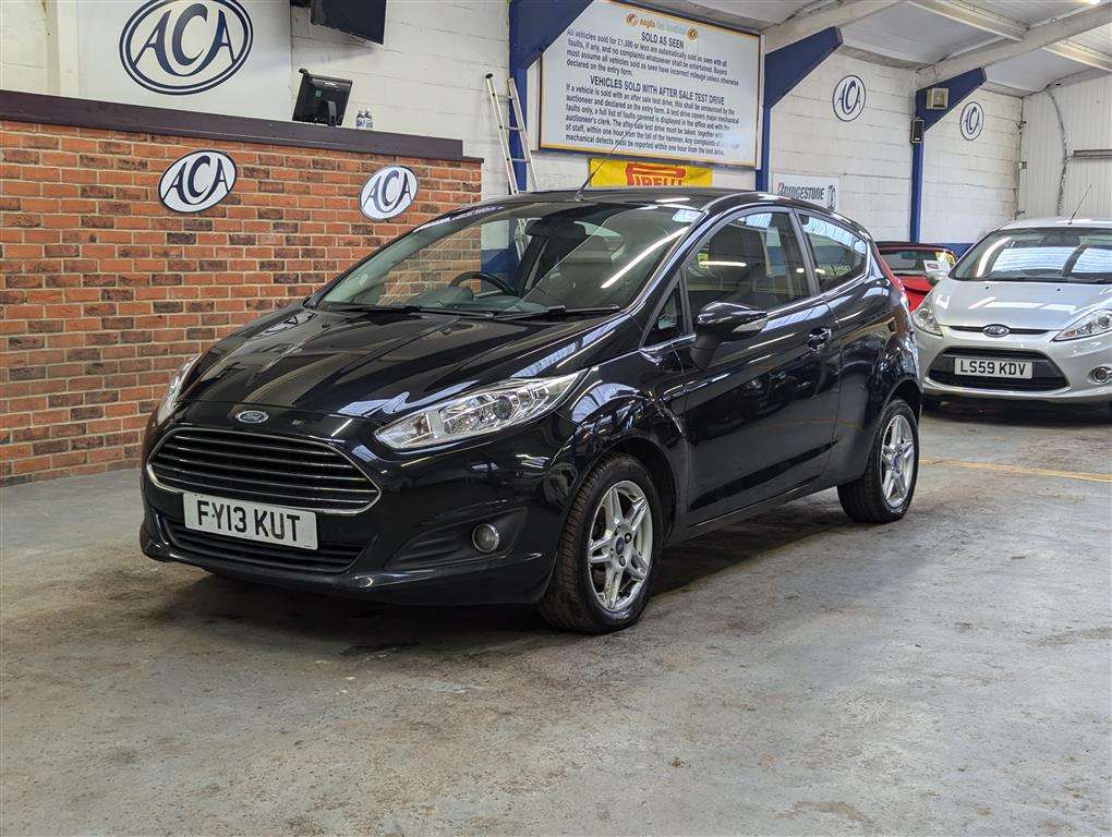 <p>2013 FORD FIESTA ZETEC</p>