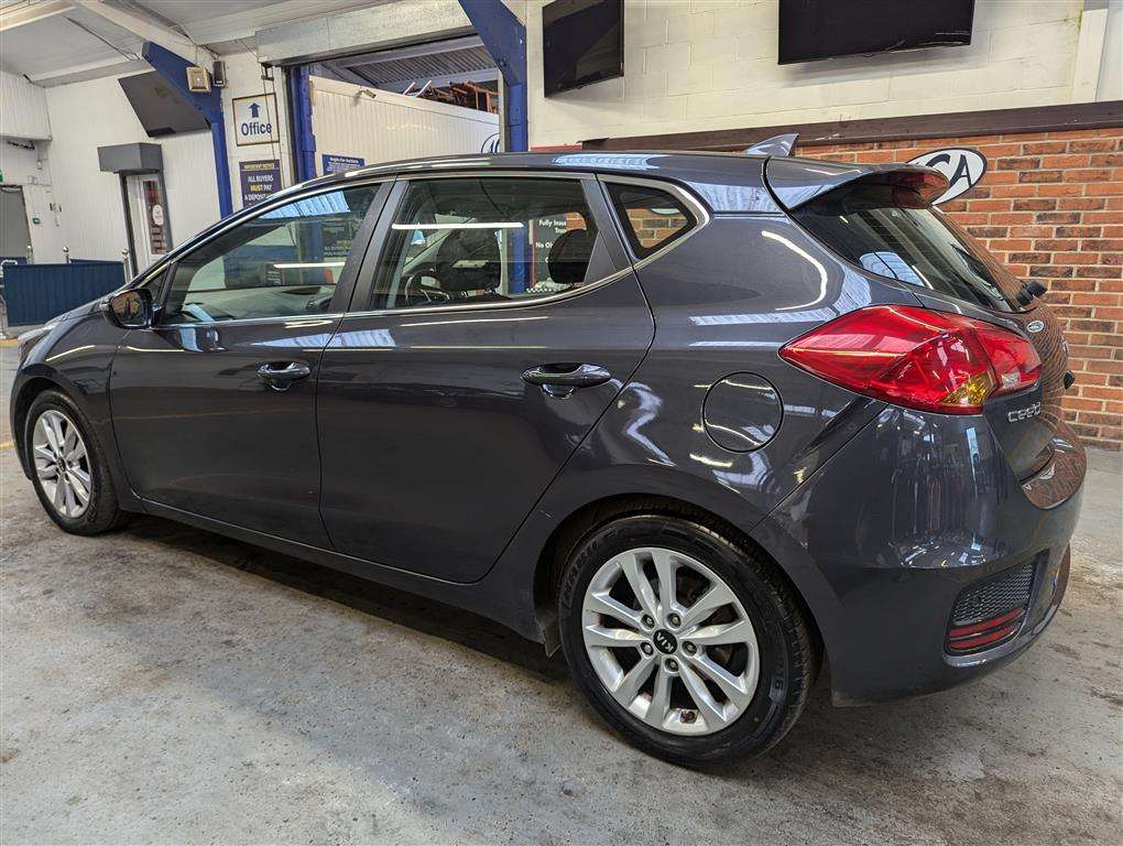 <p>2017 KIA CEED 2 ISG CRDI</p>