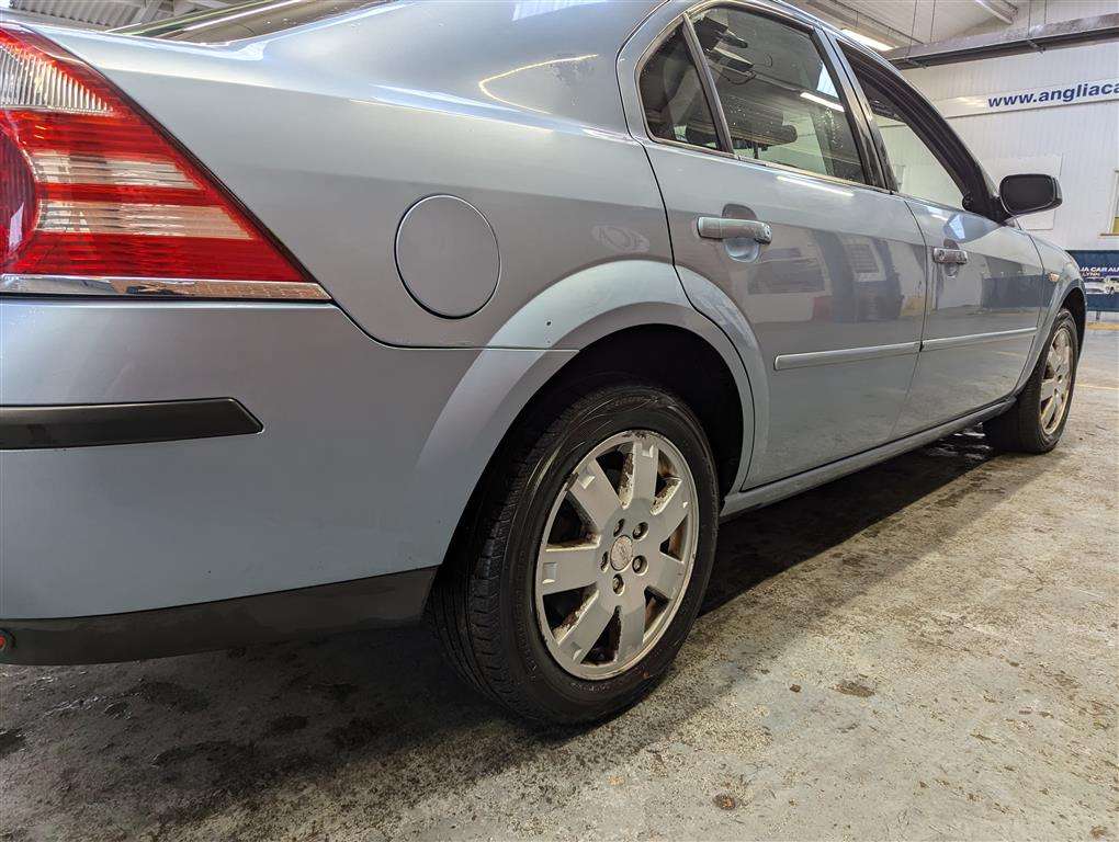 <p>2006 FORD MONDEO ZETEC</p>