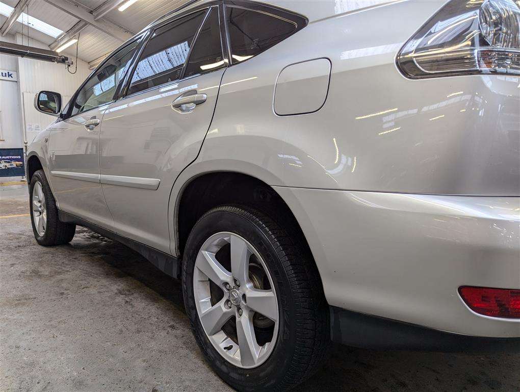 <p>2005 LEXUS RX300 SE-L AUTO</p>