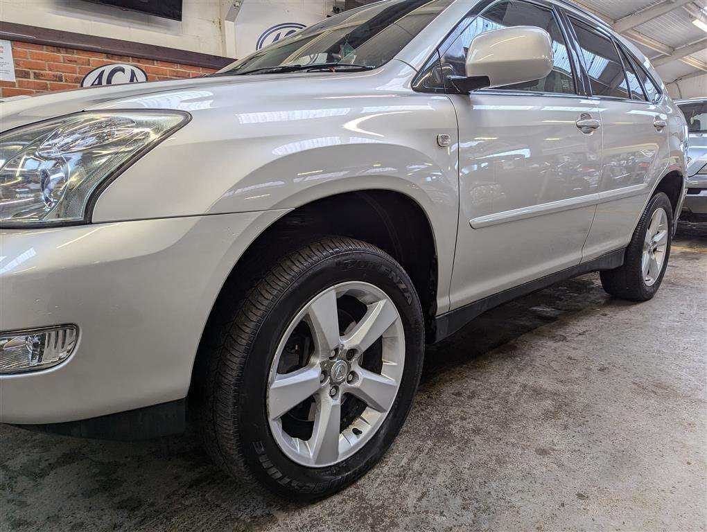 <p>2005 LEXUS RX300 SE-L AUTO</p>