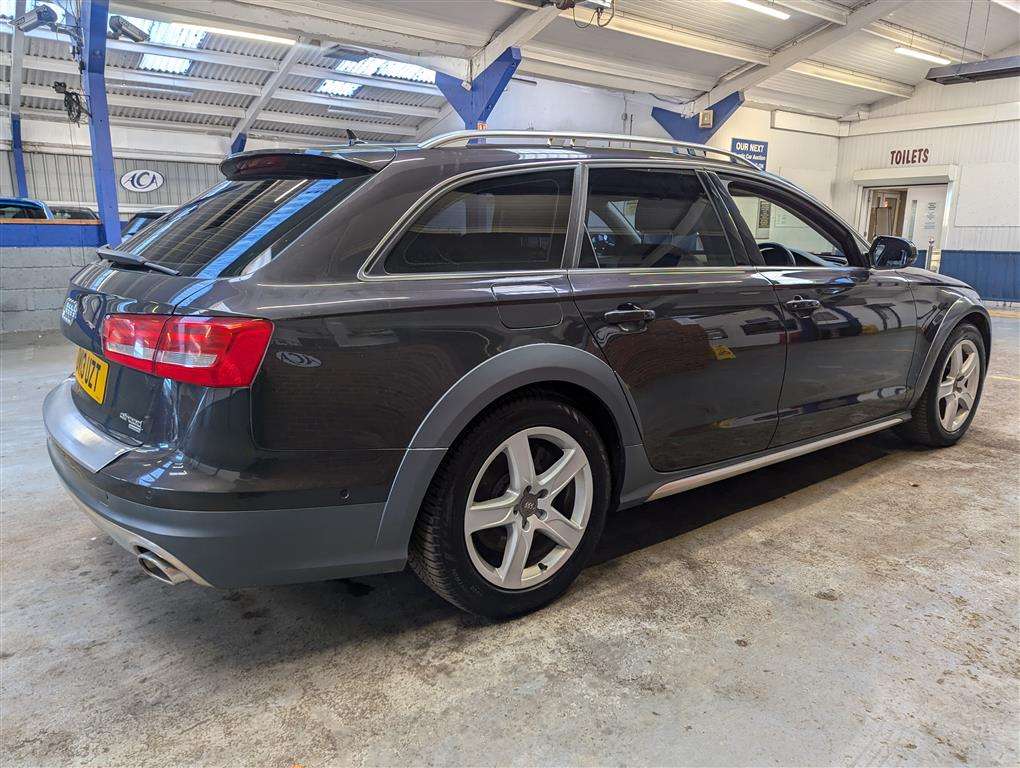 <p>2013 AUDI A6 ALLROAD TDI QUATTRO AUTO</p>