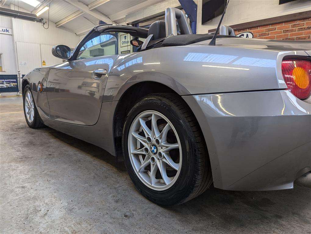 <p>2004 BMW Z4 2.2I SE</p>