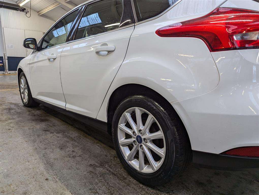 <p>2015 FORD FOCUS TITANIUM</p>