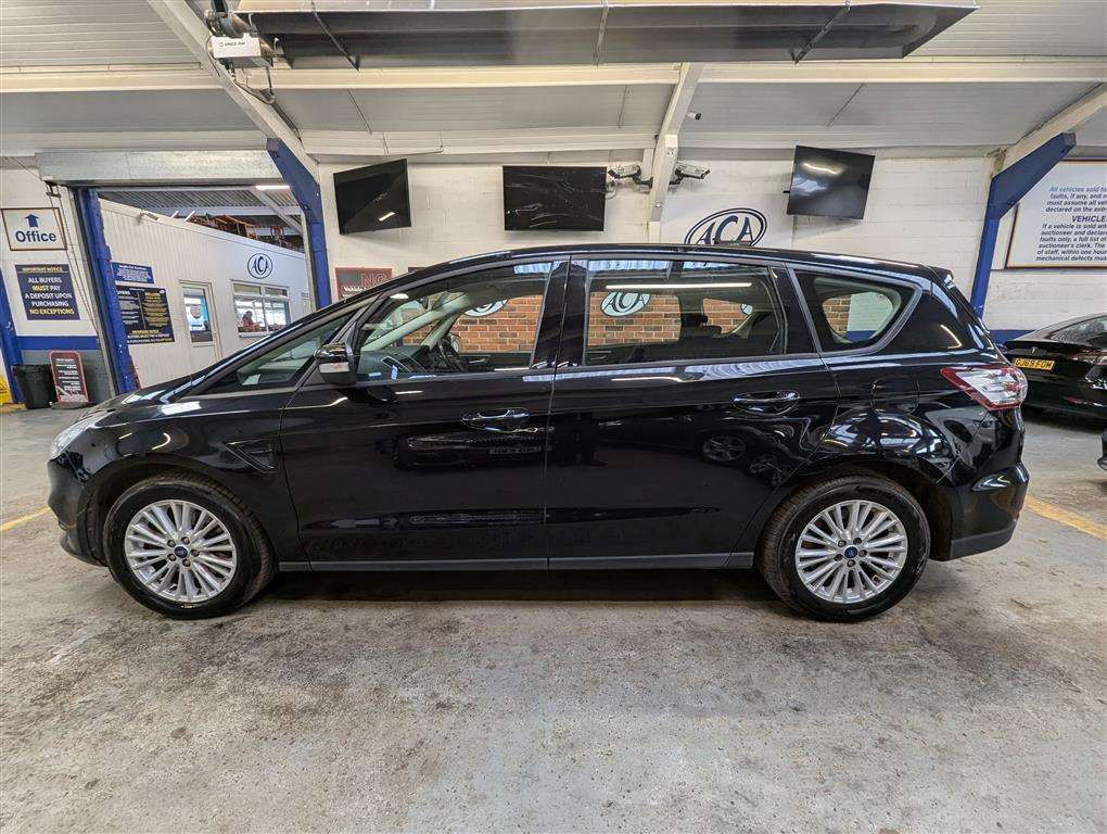 <p>2017 FORD S-MAX ZETEC TDCI</p>