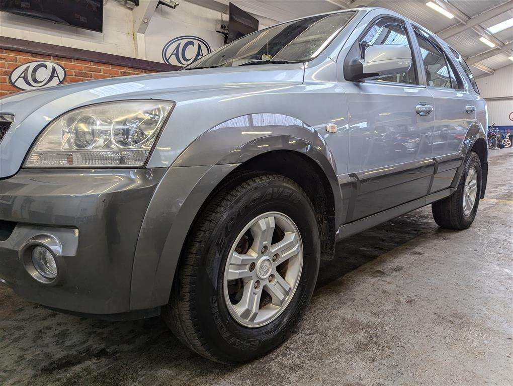 <p>2006 KIA SORENTO CRDI XE</p>