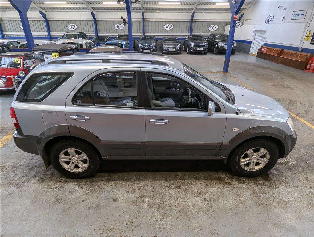 <p>2006 KIA SORENTO CRDI XE</p>