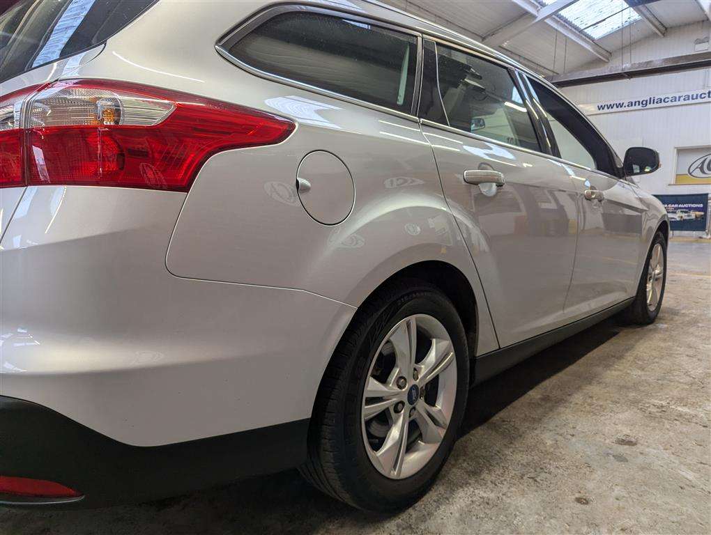 <p>2012 FORD FOCUS ZETEC AUTO</p>