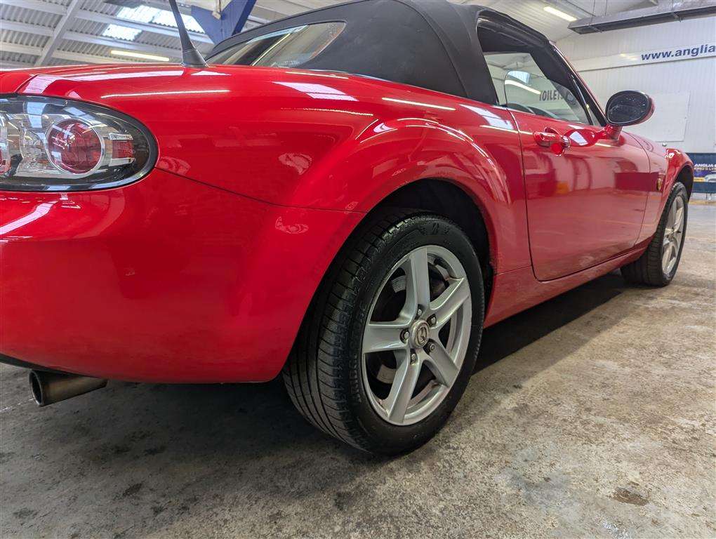 <p>2007 MAZDA MX-5</p>