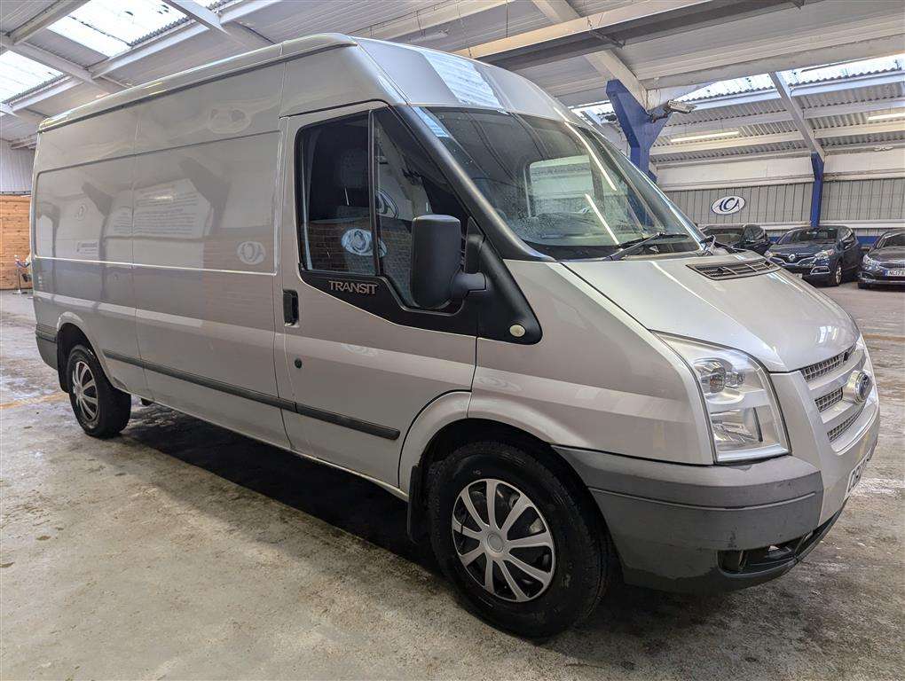 <p>2012 FORD TRANSIT 125 T350 TREND RW</p>