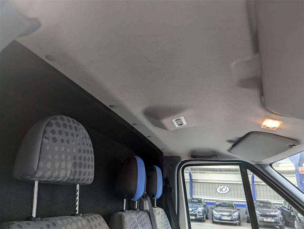 <p>2012 FORD TRANSIT 125 T350 TREND RW</p>