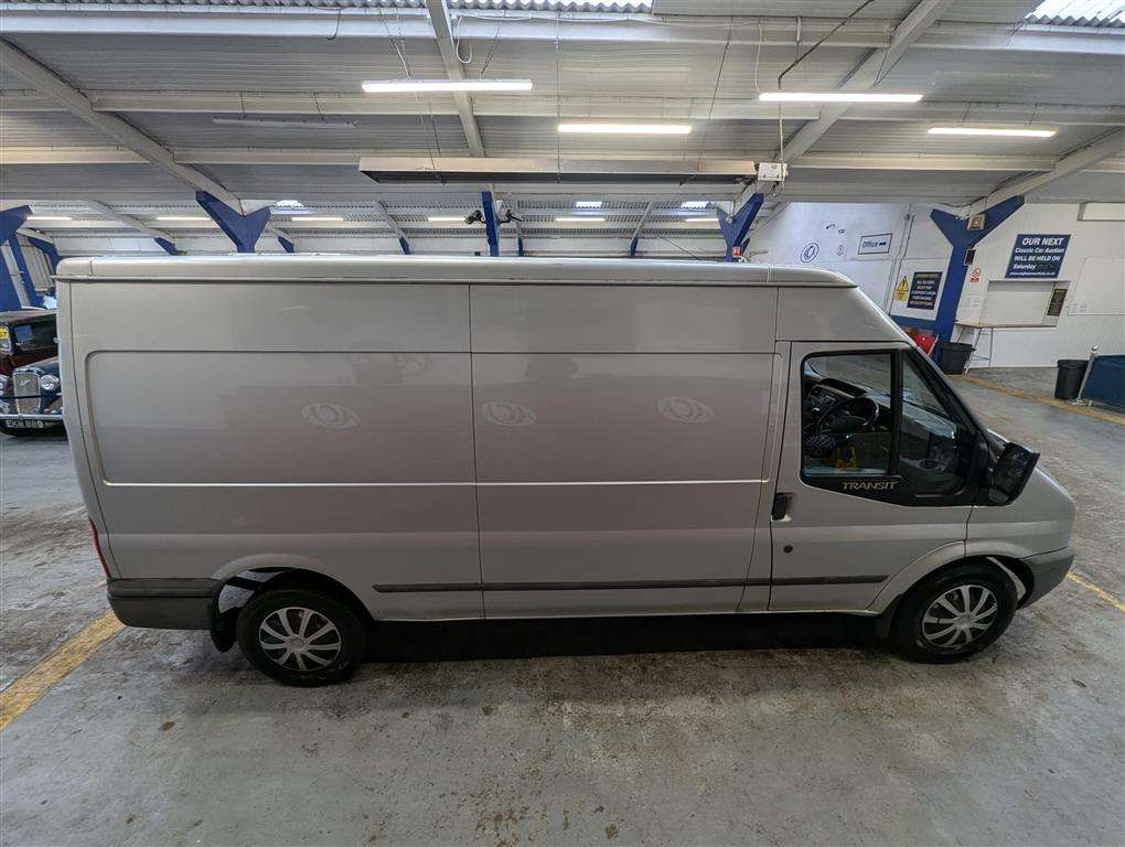 <p>2012 FORD TRANSIT 125 T350 TREND RW</p>