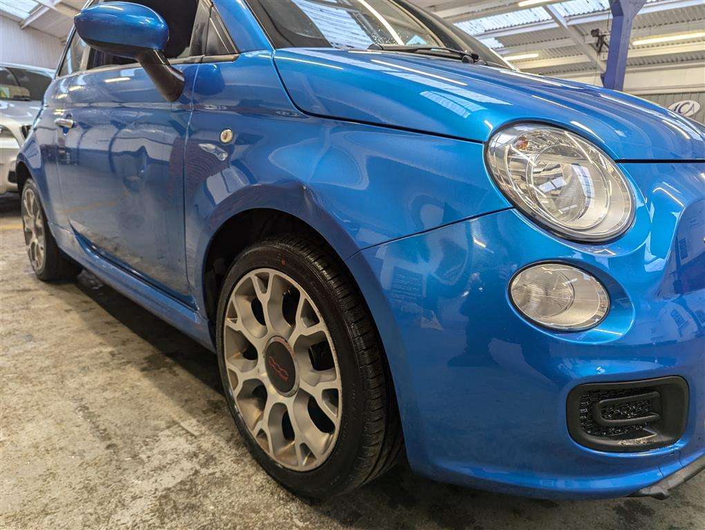 <p>2014 FIAT 500 S</p>