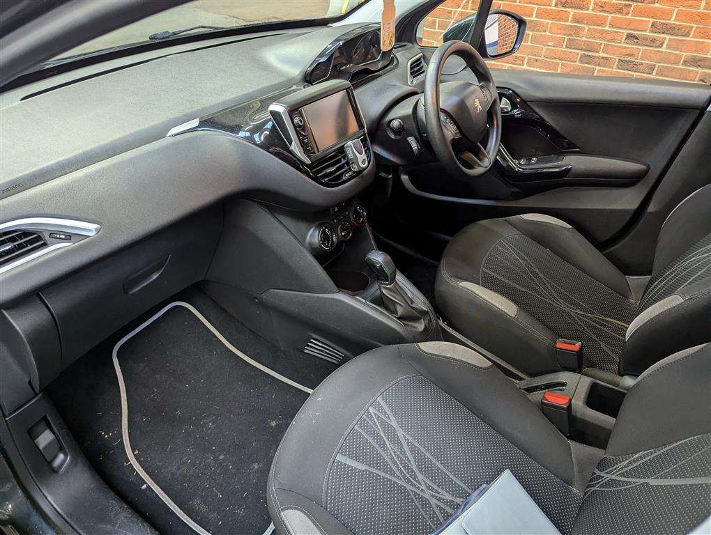 <p>2013 PEUGEOT 208 ACTIVE HDI</p>