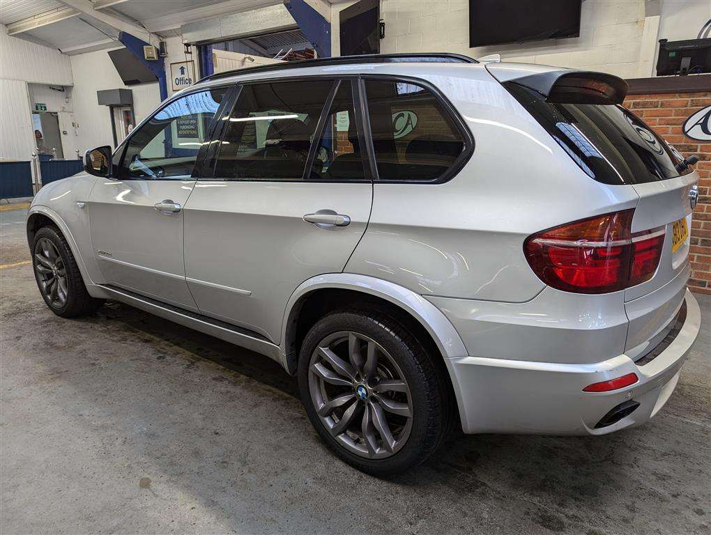 <p>2013 BMW X5 XDRIVE30D M SPORT AUTO</p>