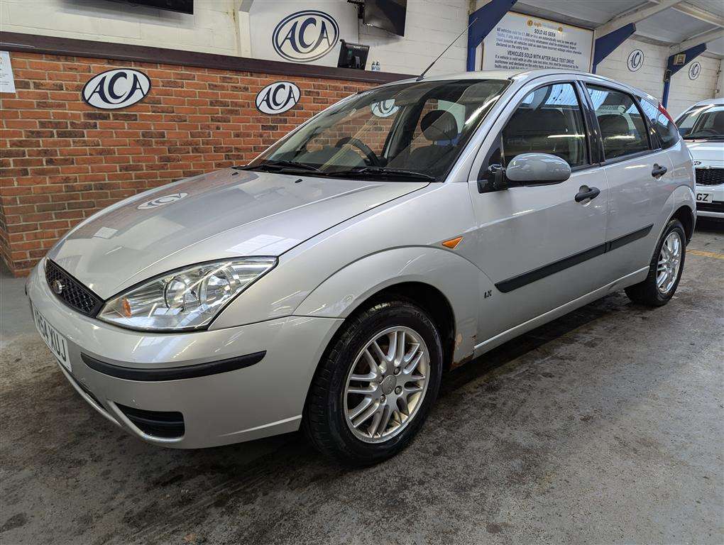 <p>2004 FORD FOCUS LX</p>