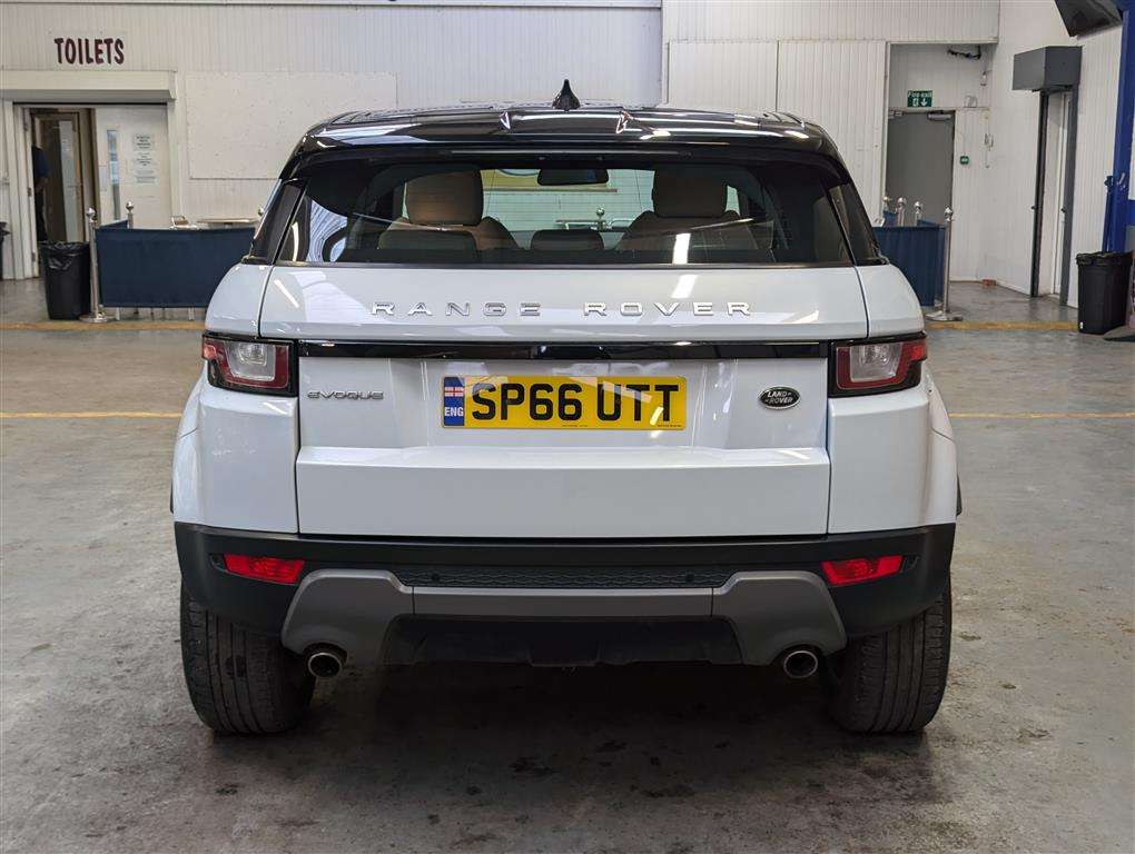 <p>2016 LAND ROVER R ROVER EVOQUE SE TECH TD</p>