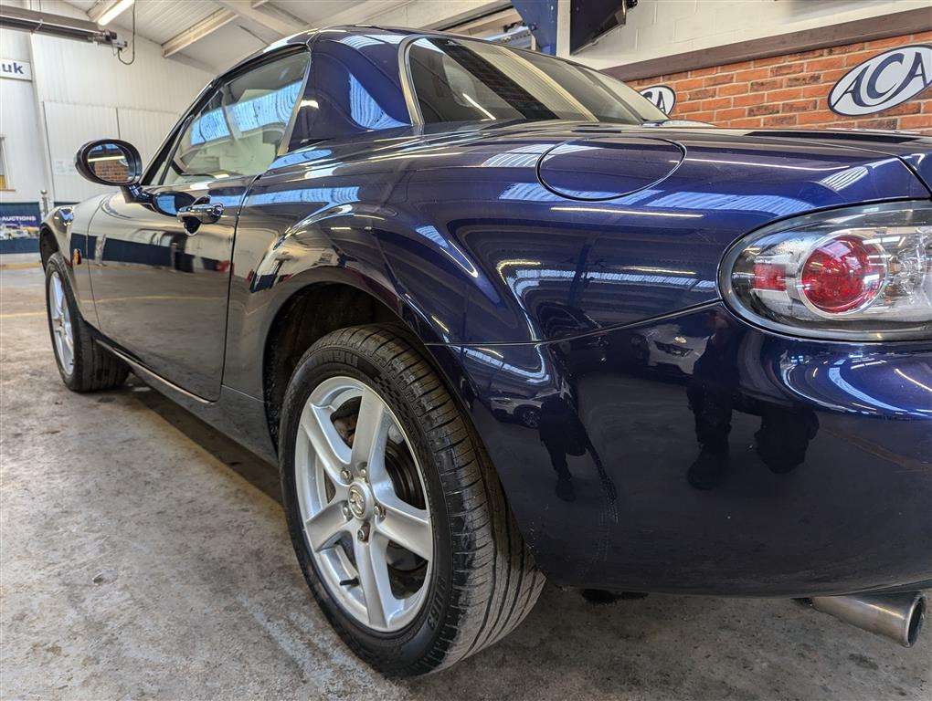 <p>2008 MAZDA MX-5</p>