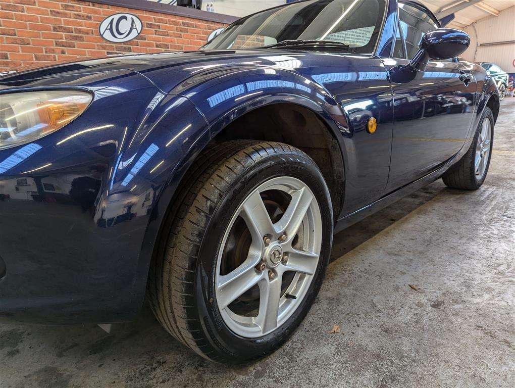 <p>2008 MAZDA MX-5</p>