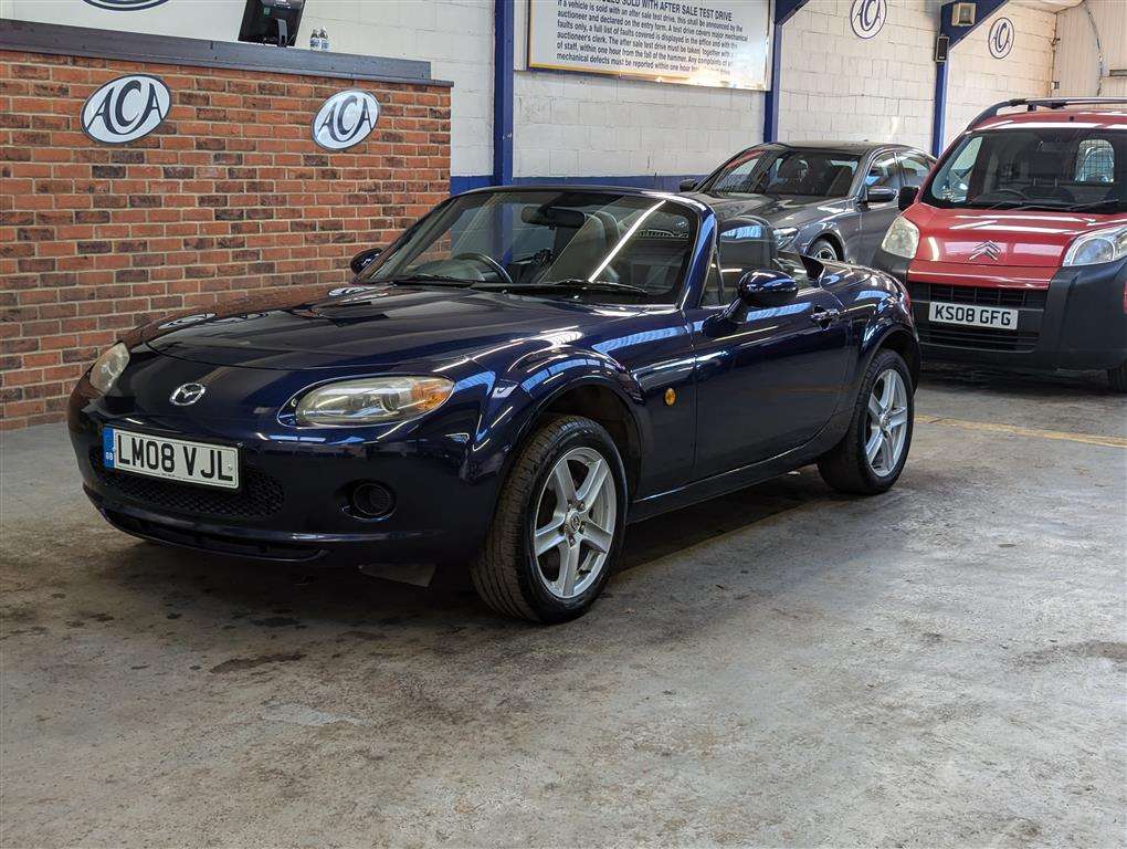 <p>2008 MAZDA MX-5</p>