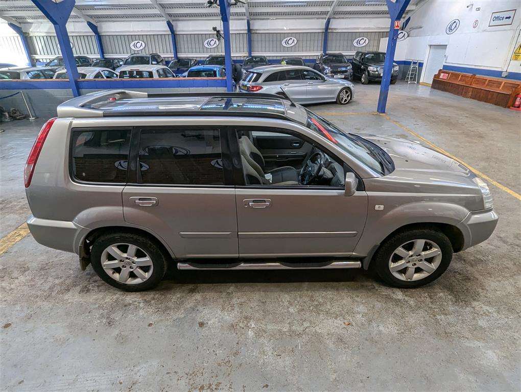 <p>2006 NISSAN X-TRAIL COLUMBIA DCI</p>