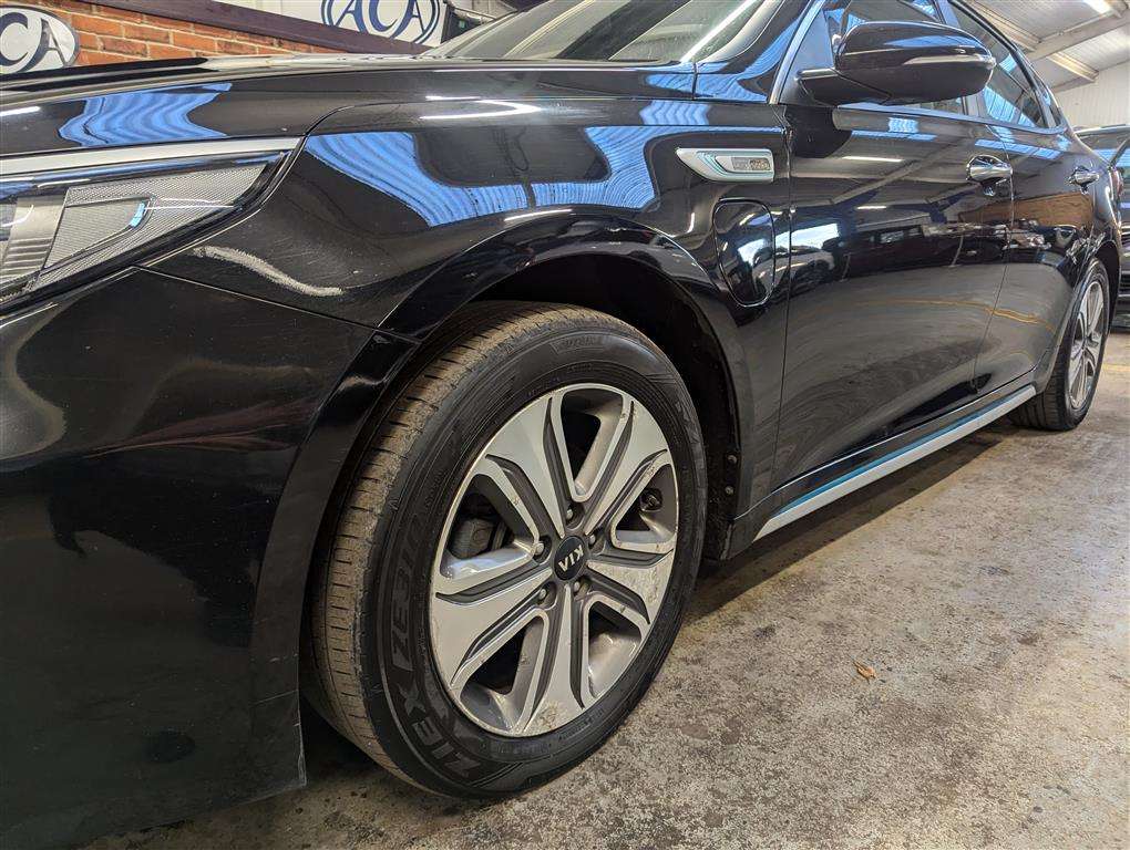 <p>2017 KIA OPTIMA PHEV AUTO</p>