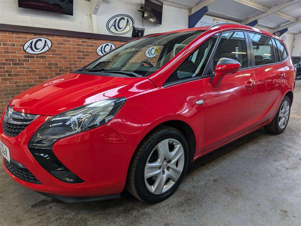 <p>2015 VAUXHALL ZAFIRA TOURER EXCLUSIV CD</p>