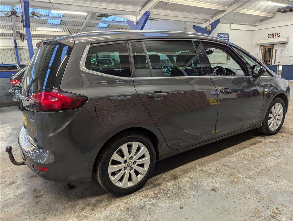 <p>2014 VAUXHALL ZAFIRA TOURER SE CDTI</p>