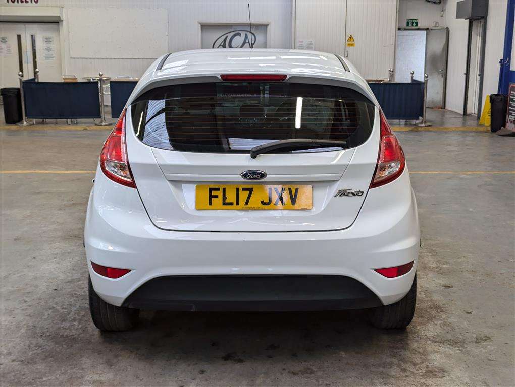 <p>2017 FORD FIESTA ZETEC</p>