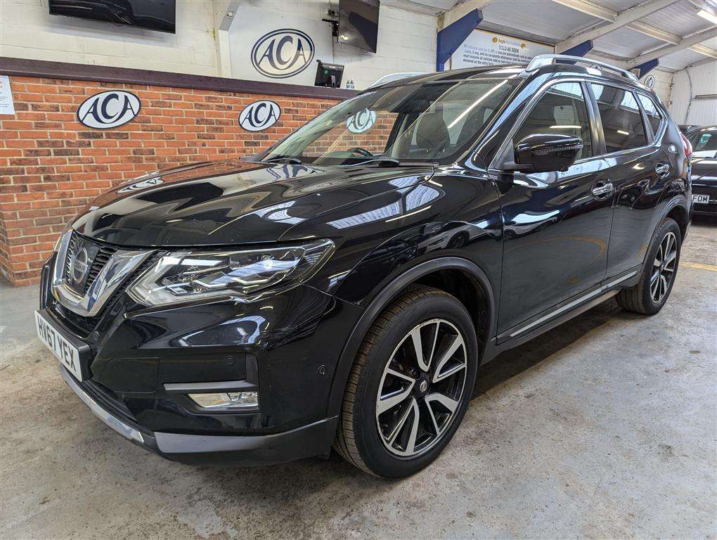 <p>2018 NISSAN X-TRAIL TEKNA DIG-T</p>