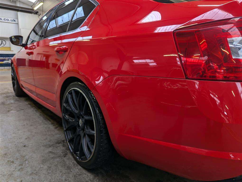 <p>2014 SKODA OCTAVIA VRS TDI CR</p>