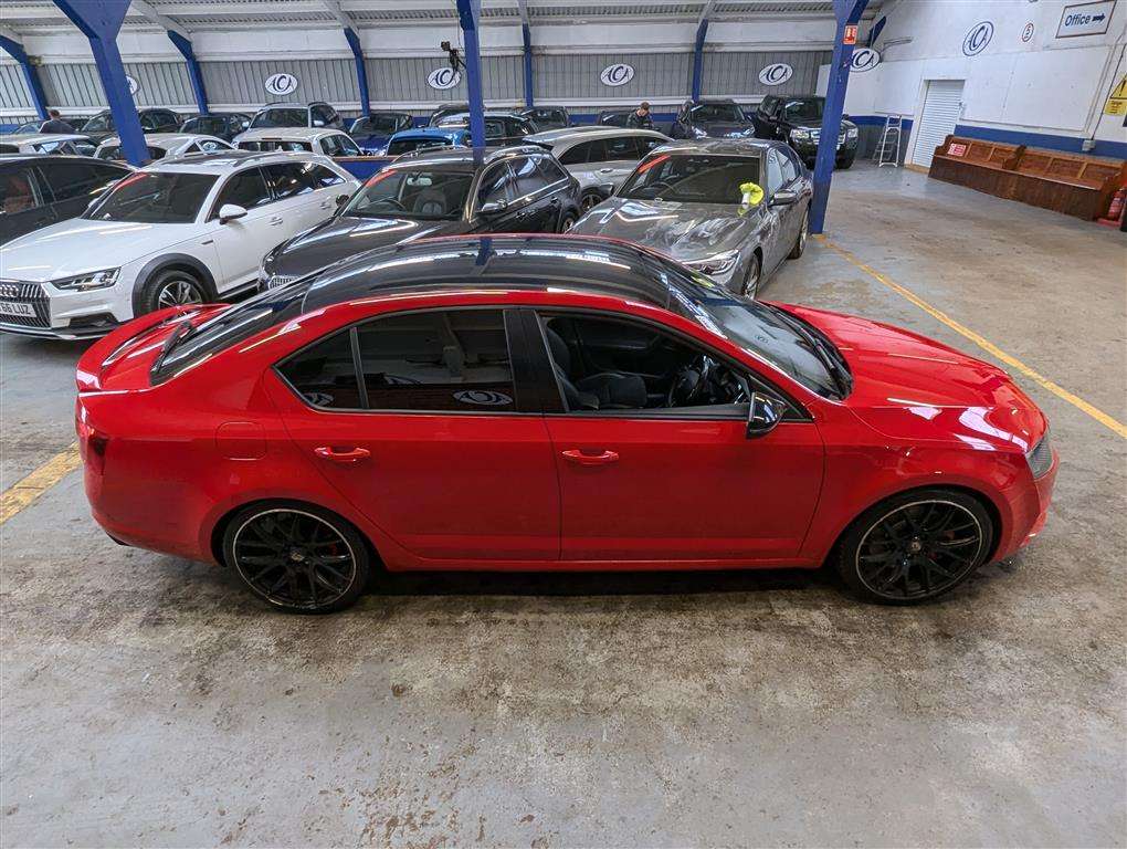 <p>2014 SKODA OCTAVIA VRS TDI CR</p>