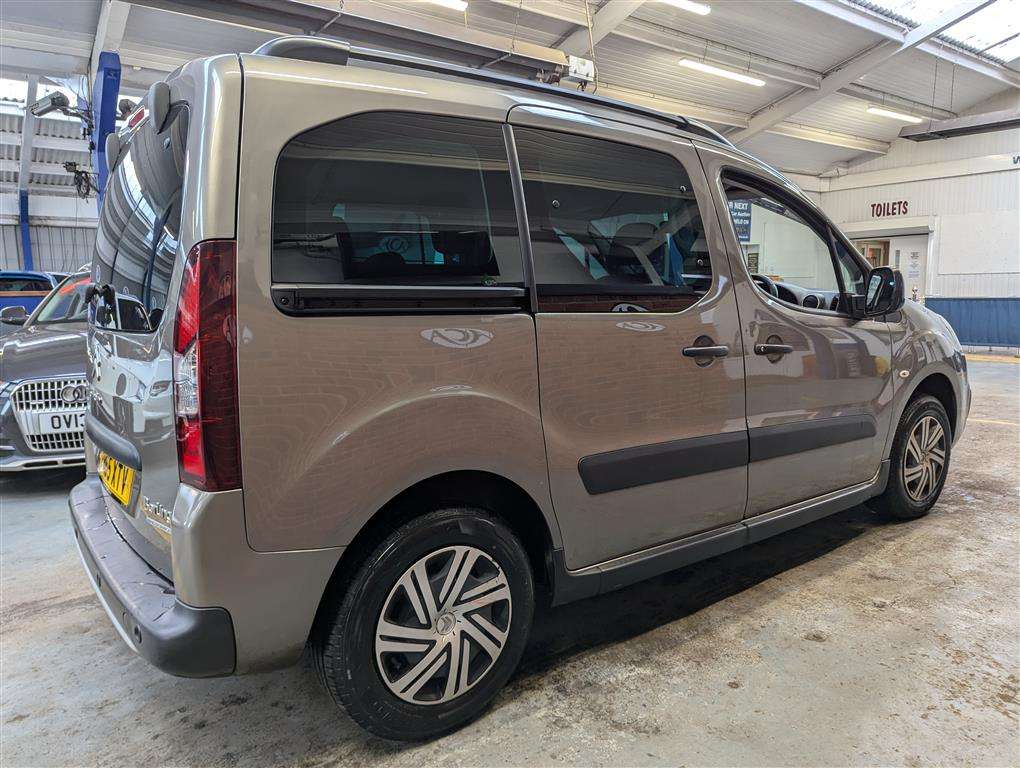 <p>2015 CITROEN BERLINGO M-SP XTR BLUEHDI</p>