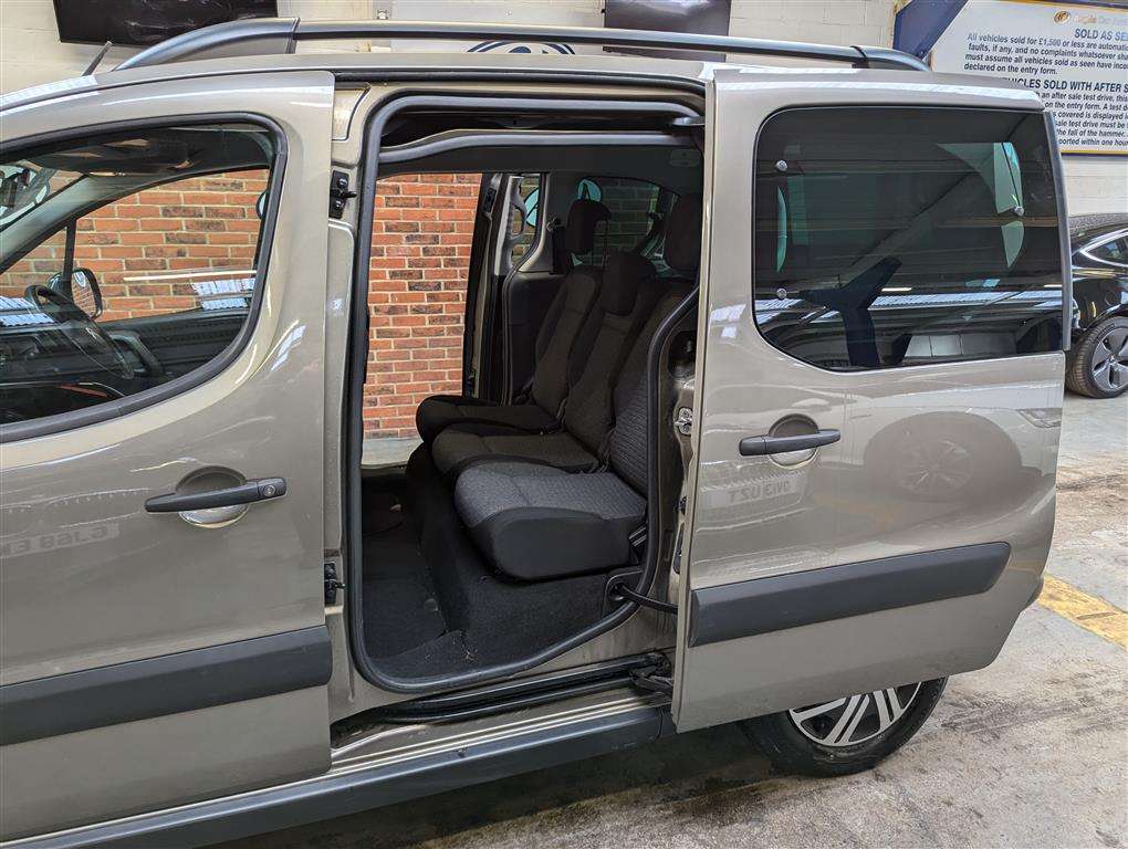 <p>2015 CITROEN BERLINGO M-SP XTR BLUEHDI</p>