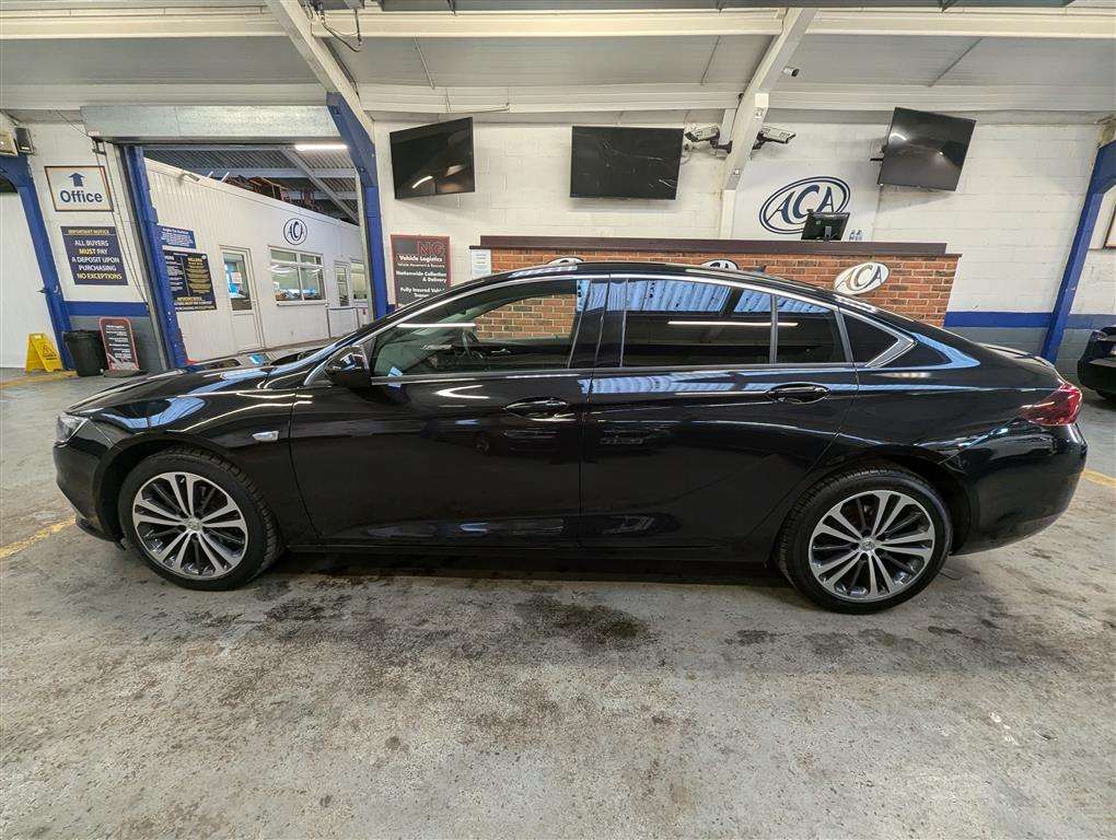 <p>2018 VAUXHALL INSIGNIA SRI NAV TURBO</p>