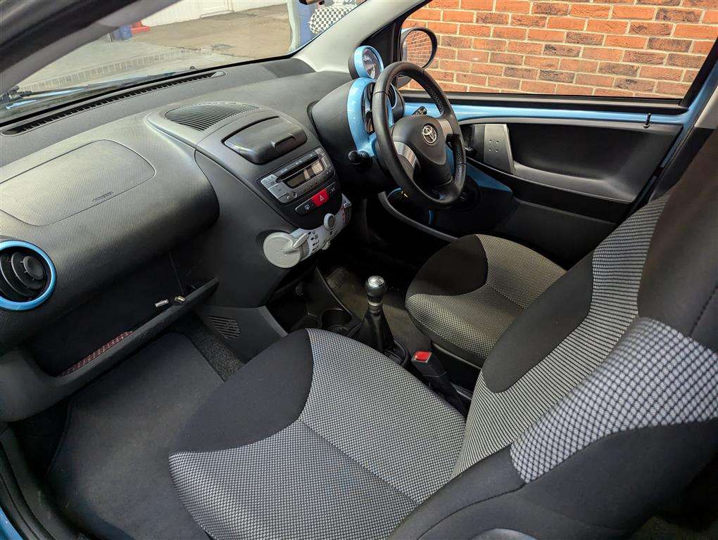 <p>2014 TOYOTA AYGO MOVE WITH STYLE VVT-</p>