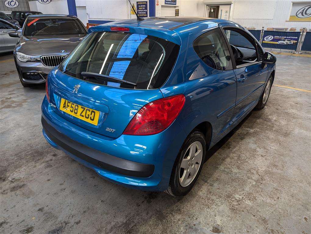 <p>2008 PEUGEOT 207 SPORT CIELO 8V</p>