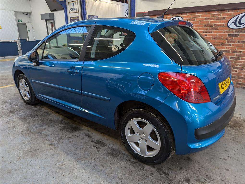 <p>2008 PEUGEOT 207 SPORT CIELO 8V</p>