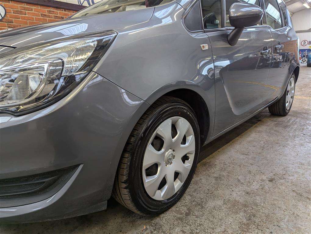 <p>2014 VAUXHALL MERIVA EXCLUSIV AC</p>