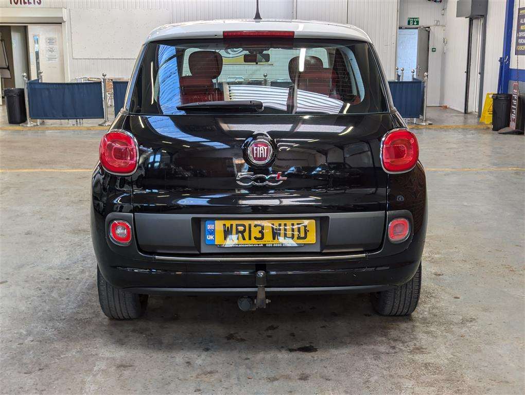 <p>2013 FIAT 500L POP STAR MULTIJET</p>