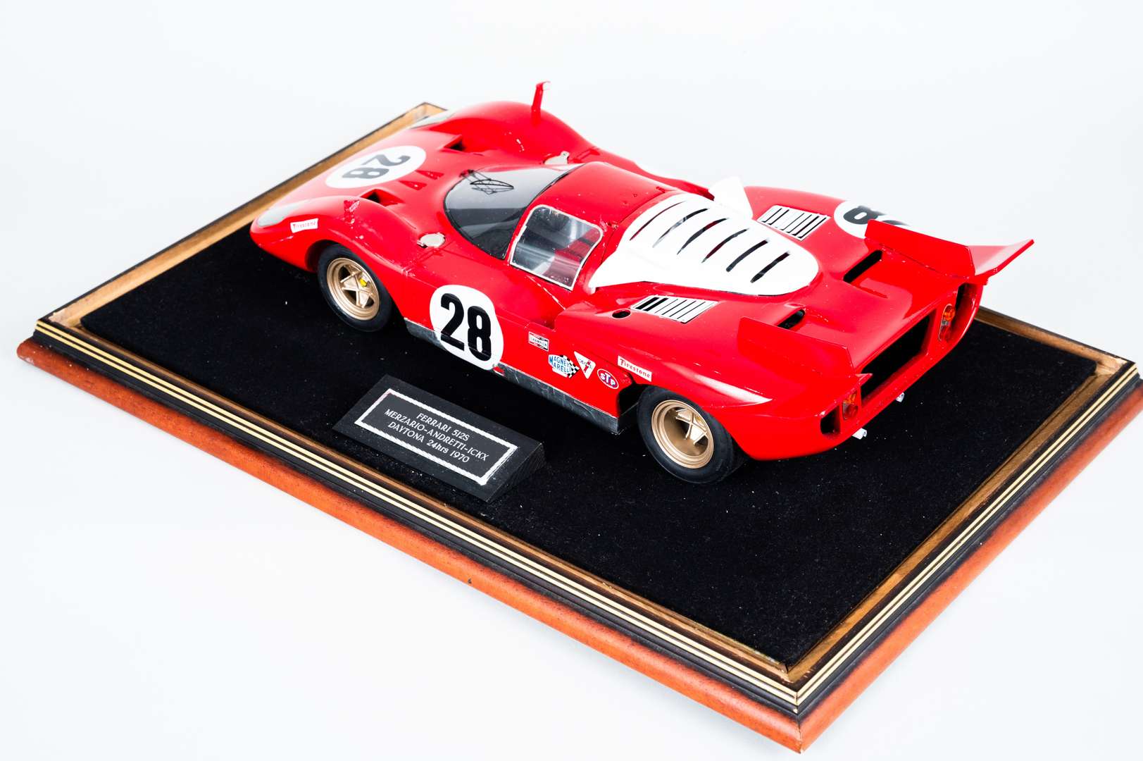 <p>MIDLAND RACING MODELS- FERRARI, 1970 Daytona, 512S, 1:12</p>