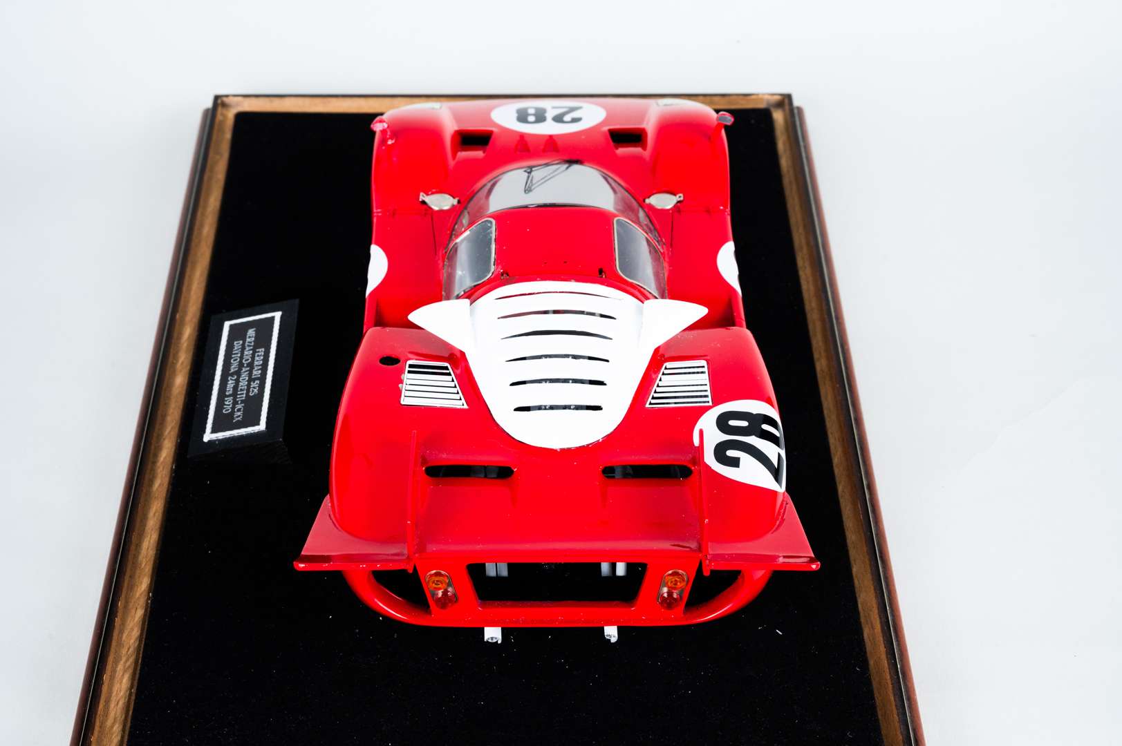 <p>MIDLAND RACING MODELS- FERRARI, 1970 Daytona, 512S, 1:12</p>