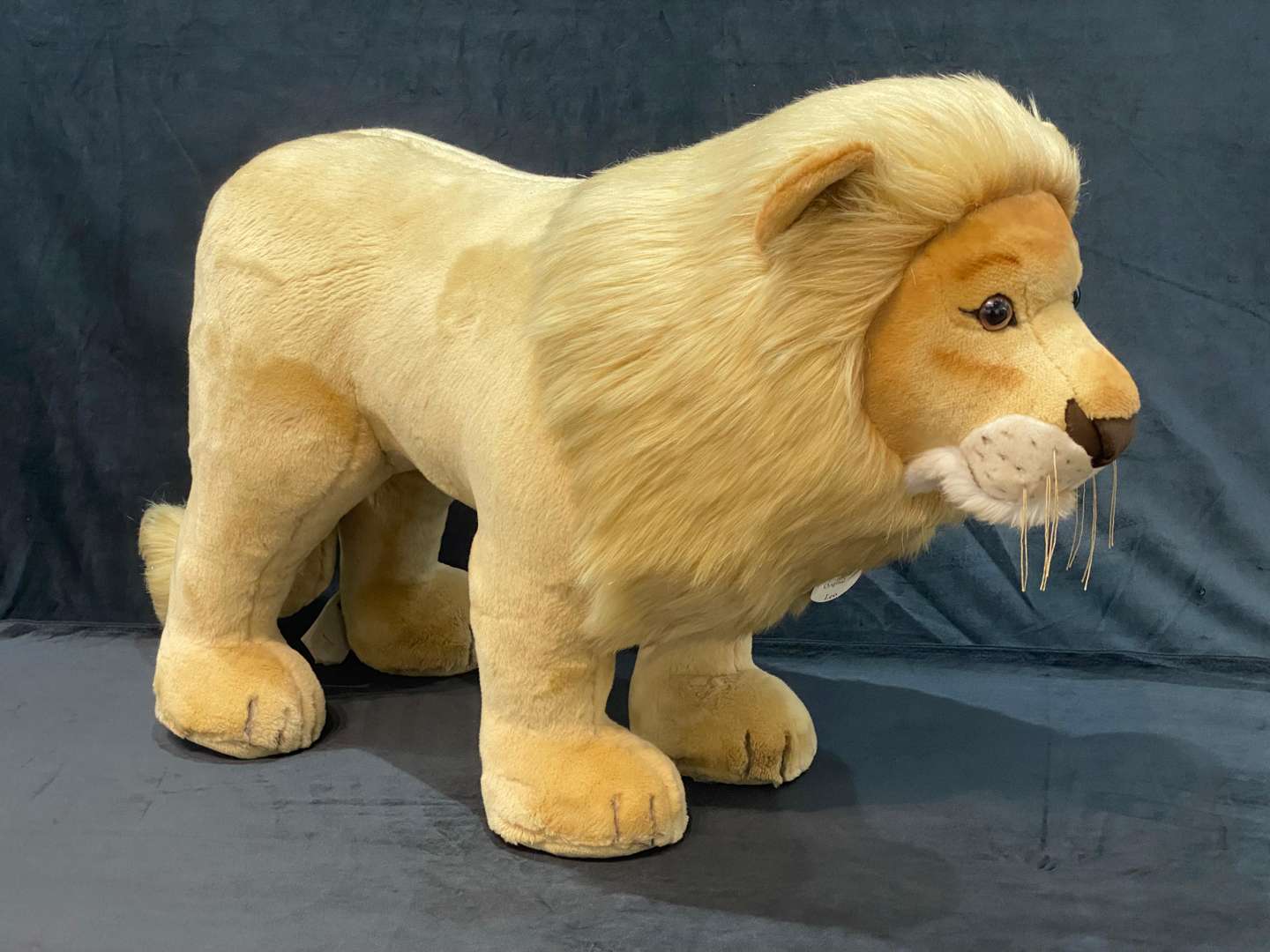 <p>STEIFF Leo Lion</p>