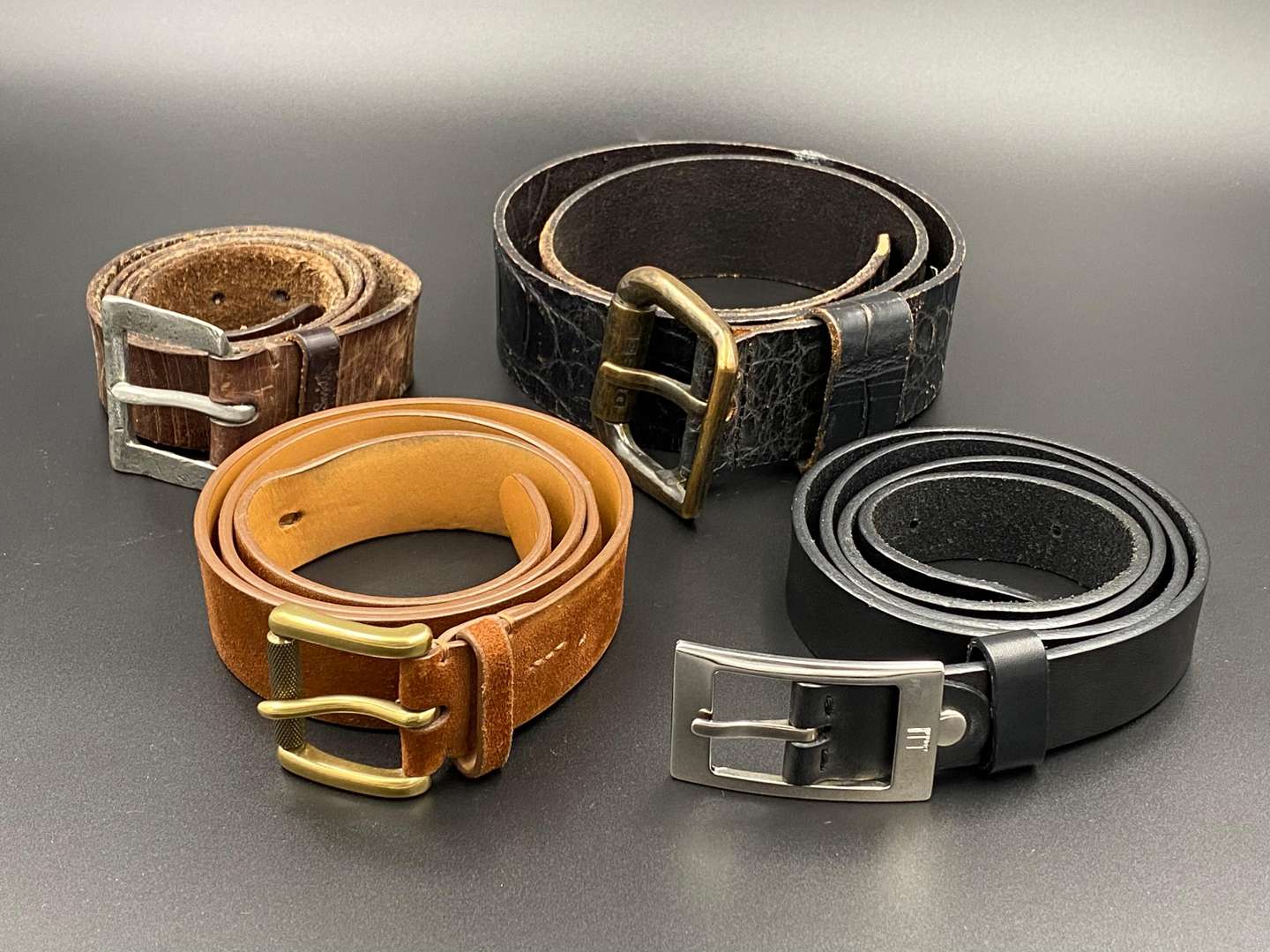 <p>4 leather belts Dunhill Ralph Lauren Diesel & Paul Smith</p>