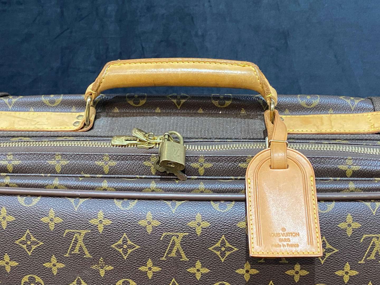 <p>LOUIS VUITTON Satellite 70, monogram suitcase,</p>