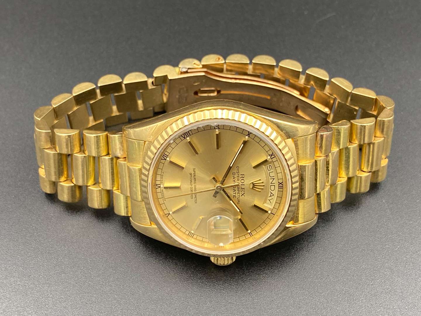 <p>ROLEX, Day-Date, 18ct gold wristwatch,1803, 20440&nbsp;</p>