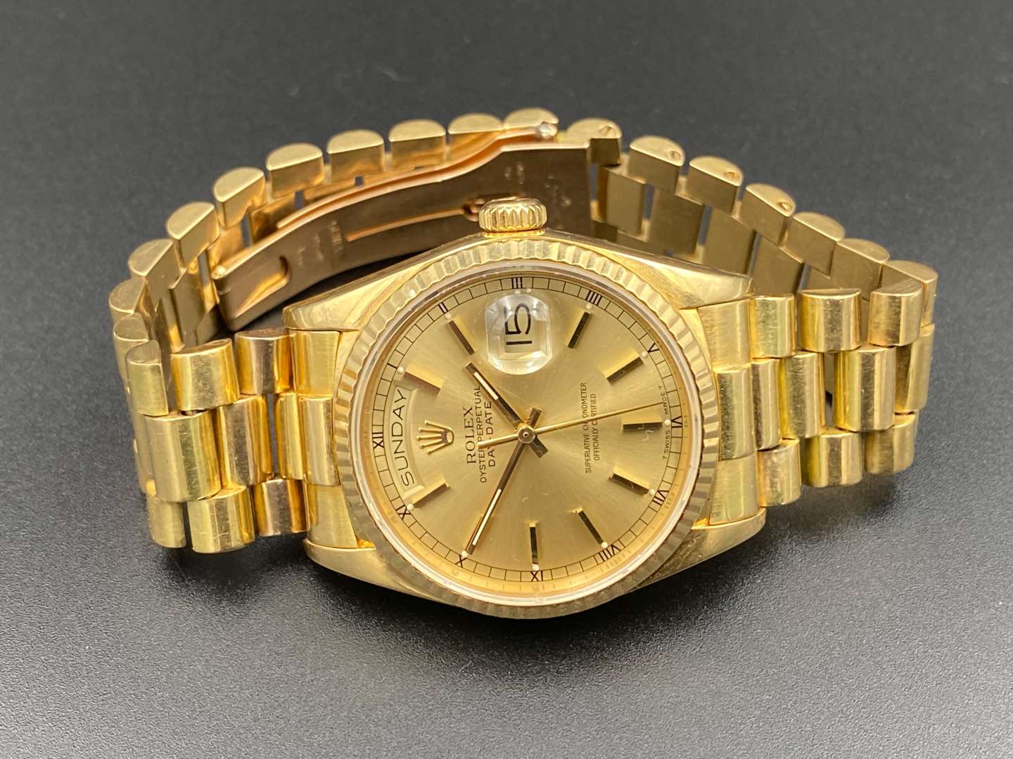 <p>ROLEX, Day-Date, 18ct gold wristwatch,1803, 20440&nbsp;</p>