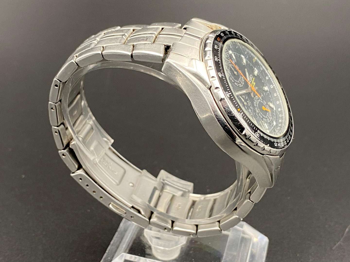 <p>CASIO, a stainless steel quartz chronograph wristwatch,</p>